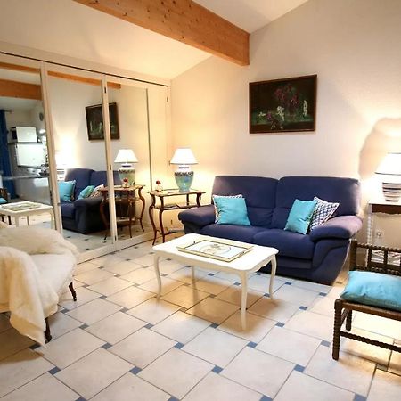 Les Colombages Apartment Biziat Luaran gambar