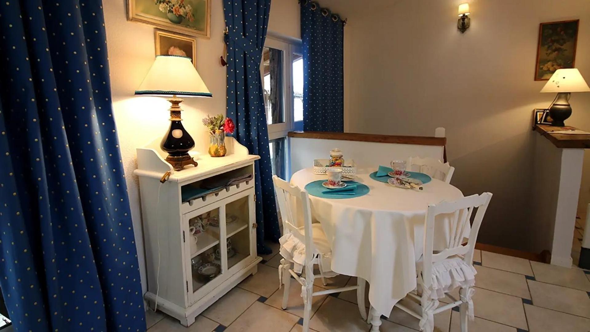 Les Colombages Apartment Biziat Luaran gambar